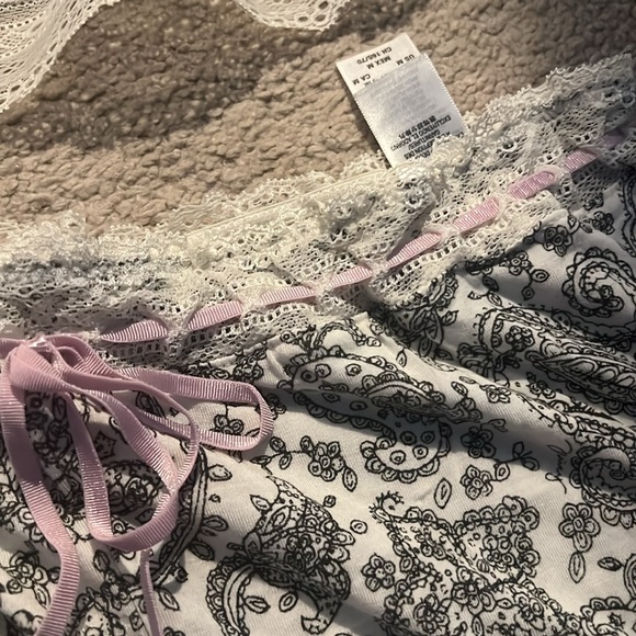 JUICY COUTURE Paisley pajama set. Size M - Picture 4 of 6